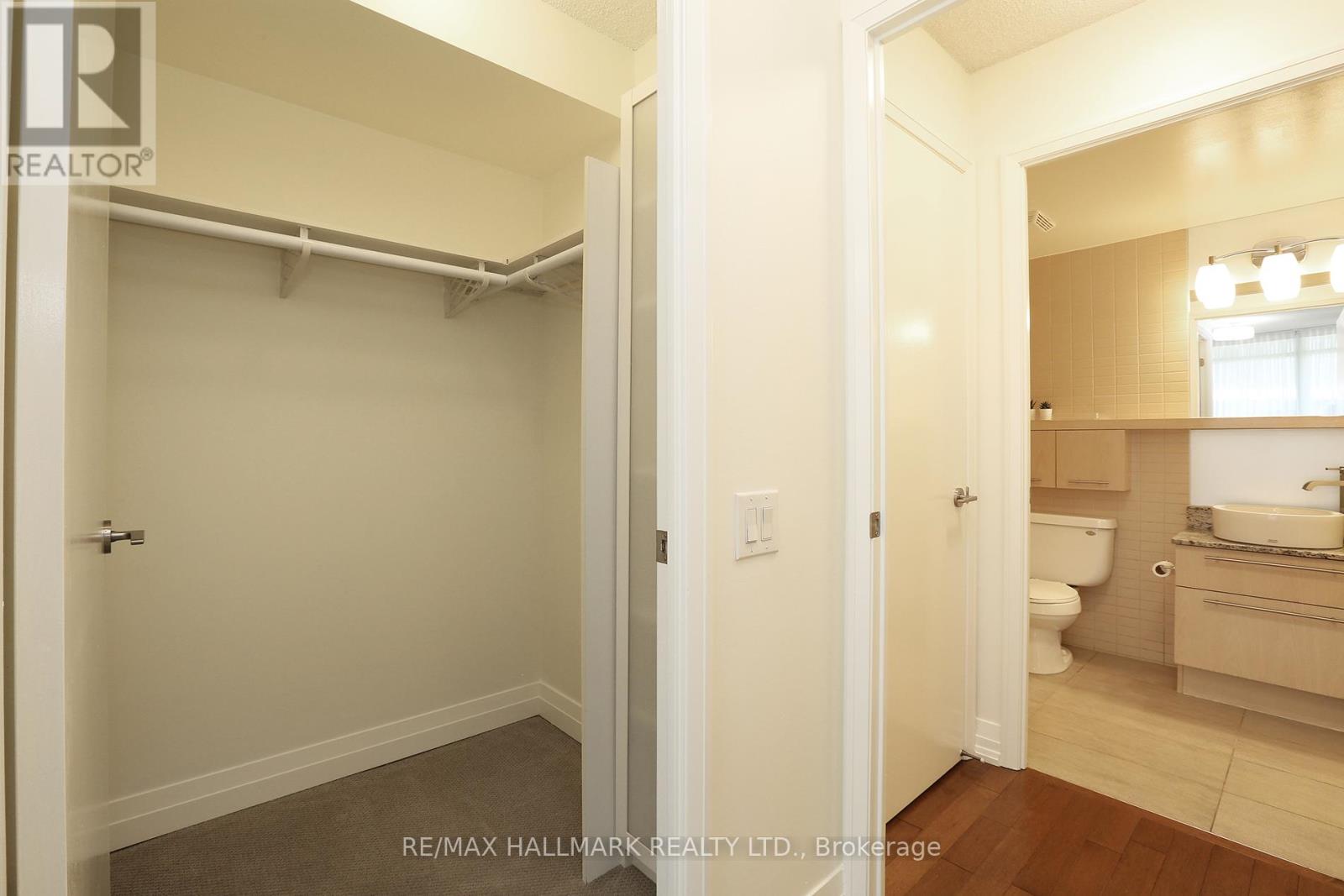 1705 - 25 Carlton Street, Toronto, Ontario  M5B 1L4 - Photo 14 - C12798392