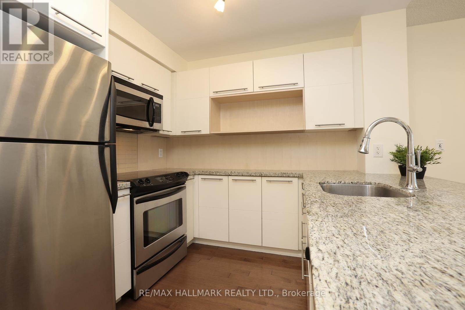 1705 - 25 Carlton Street, Toronto, Ontario  M5B 1L4 - Photo 4 - C12798392