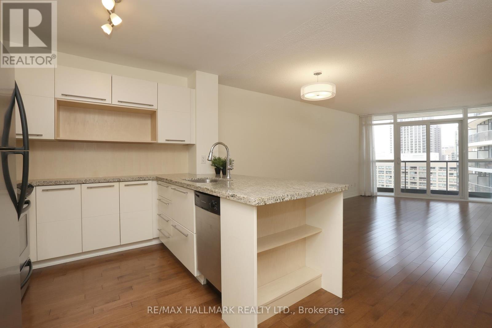 1705 - 25 Carlton Street, Toronto, Ontario  M5B 1L4 - Photo 5 - C12798392