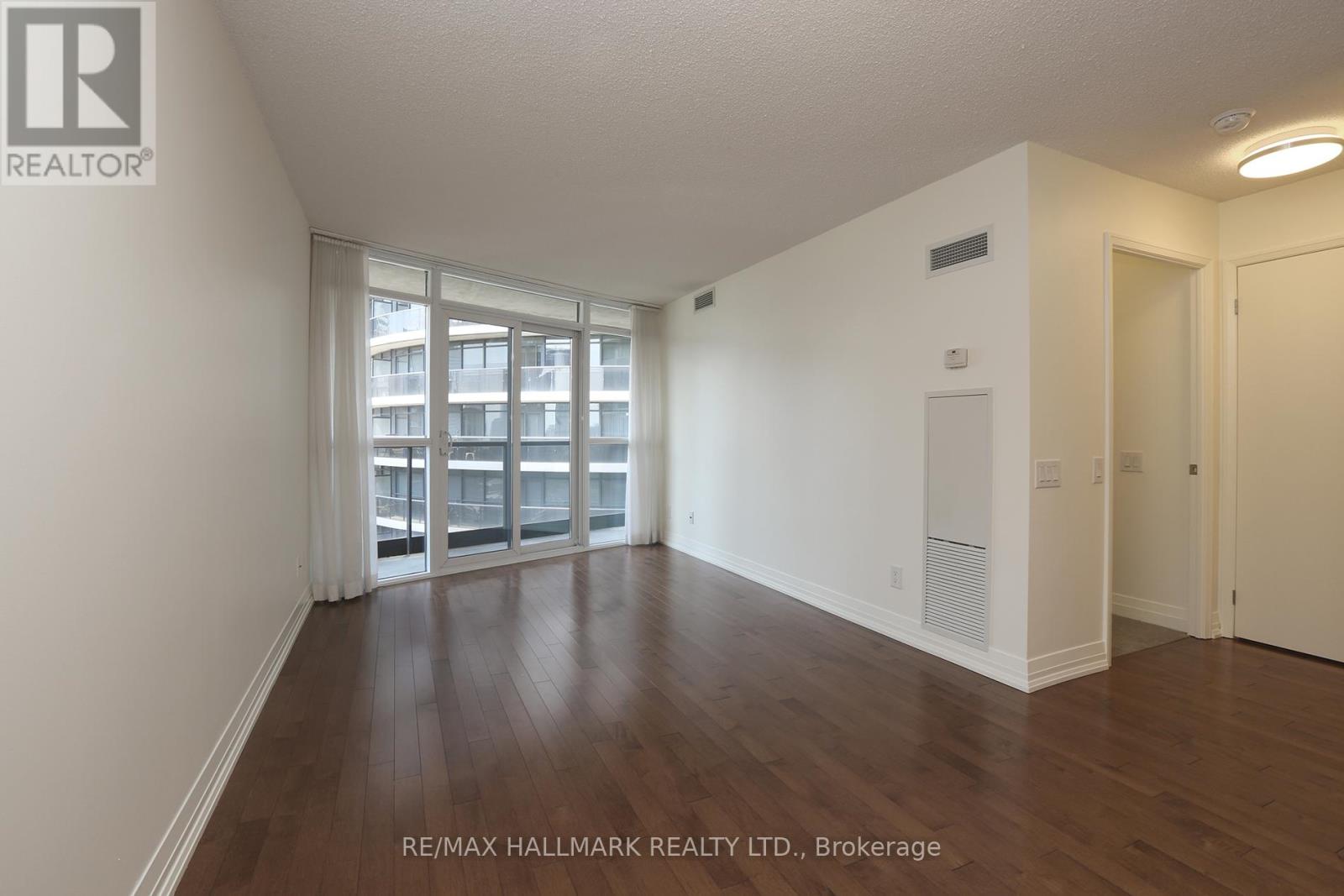 1705 - 25 Carlton Street, Toronto, Ontario  M5B 1L4 - Photo 7 - C12798392