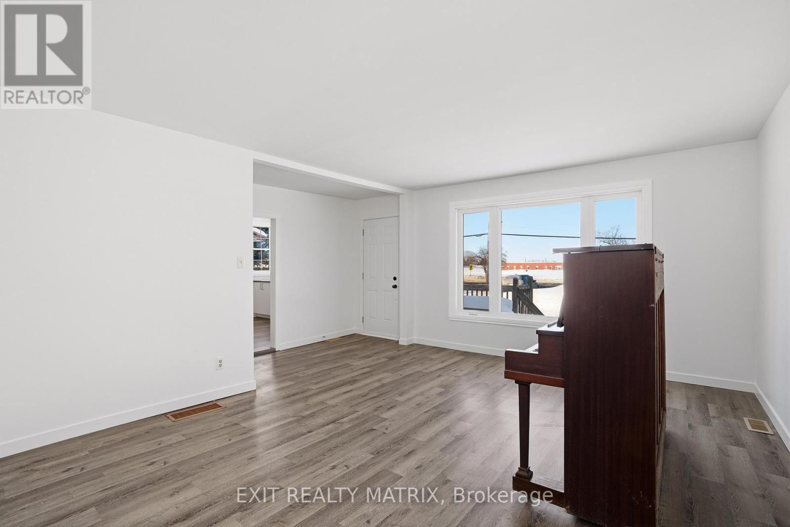 5811 Highway 34 Road, Champlain, Ontario  K0B 1R0 - Photo 7 - X12798278