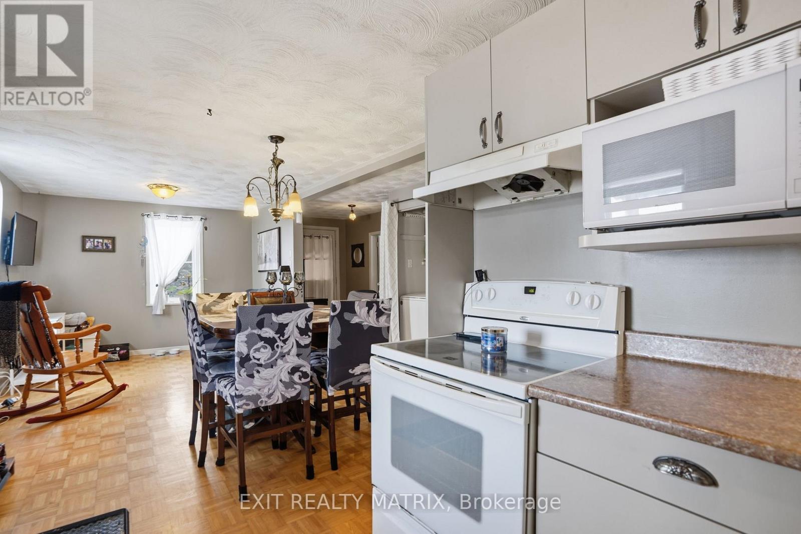 292 St. Joseph Street, Alfred And Plantagenet, Ontario  K0B 1A0 - Photo 20 - X12798350