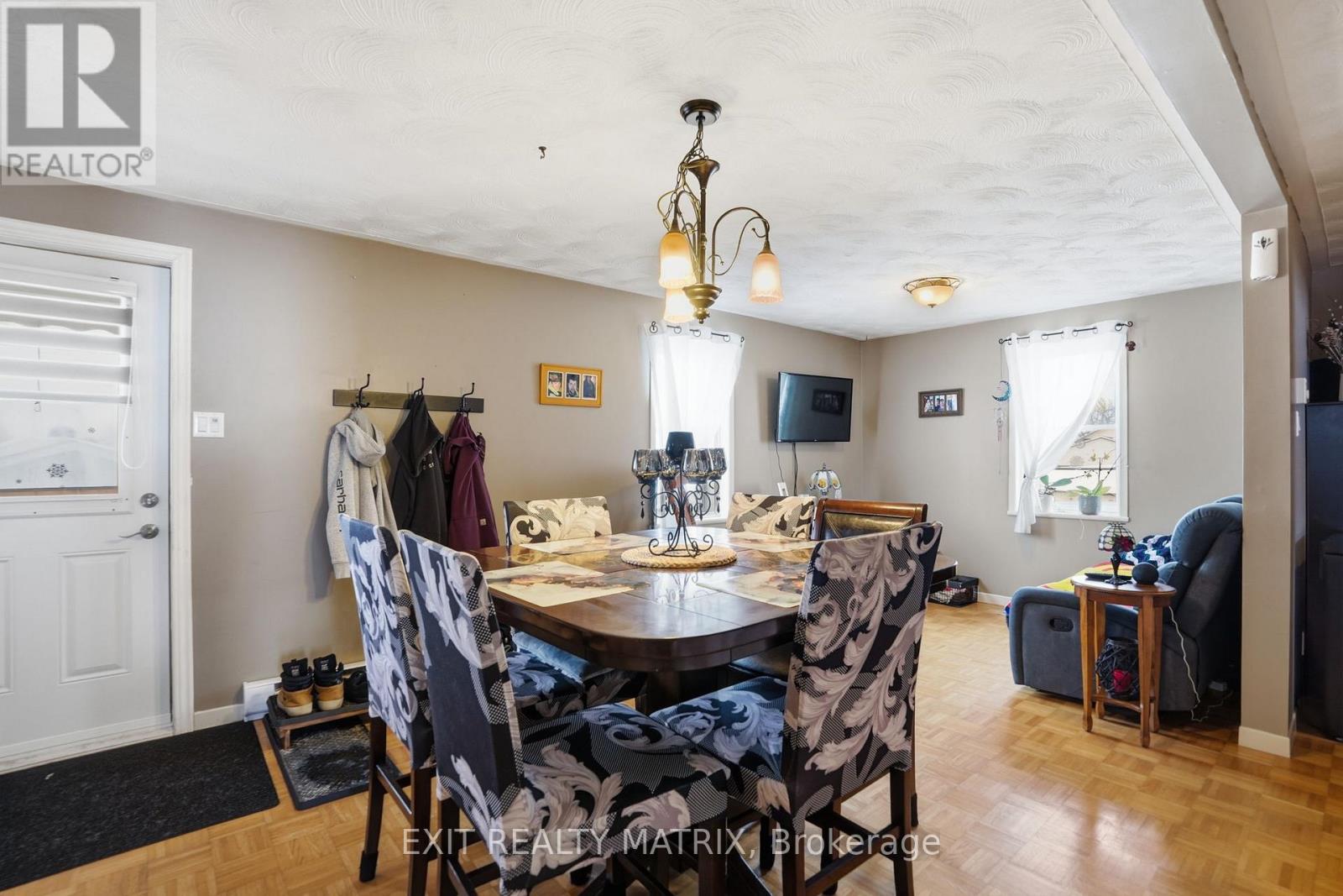 292 St. Joseph Street, Alfred And Plantagenet, Ontario  K0B 1A0 - Photo 22 - X12798350