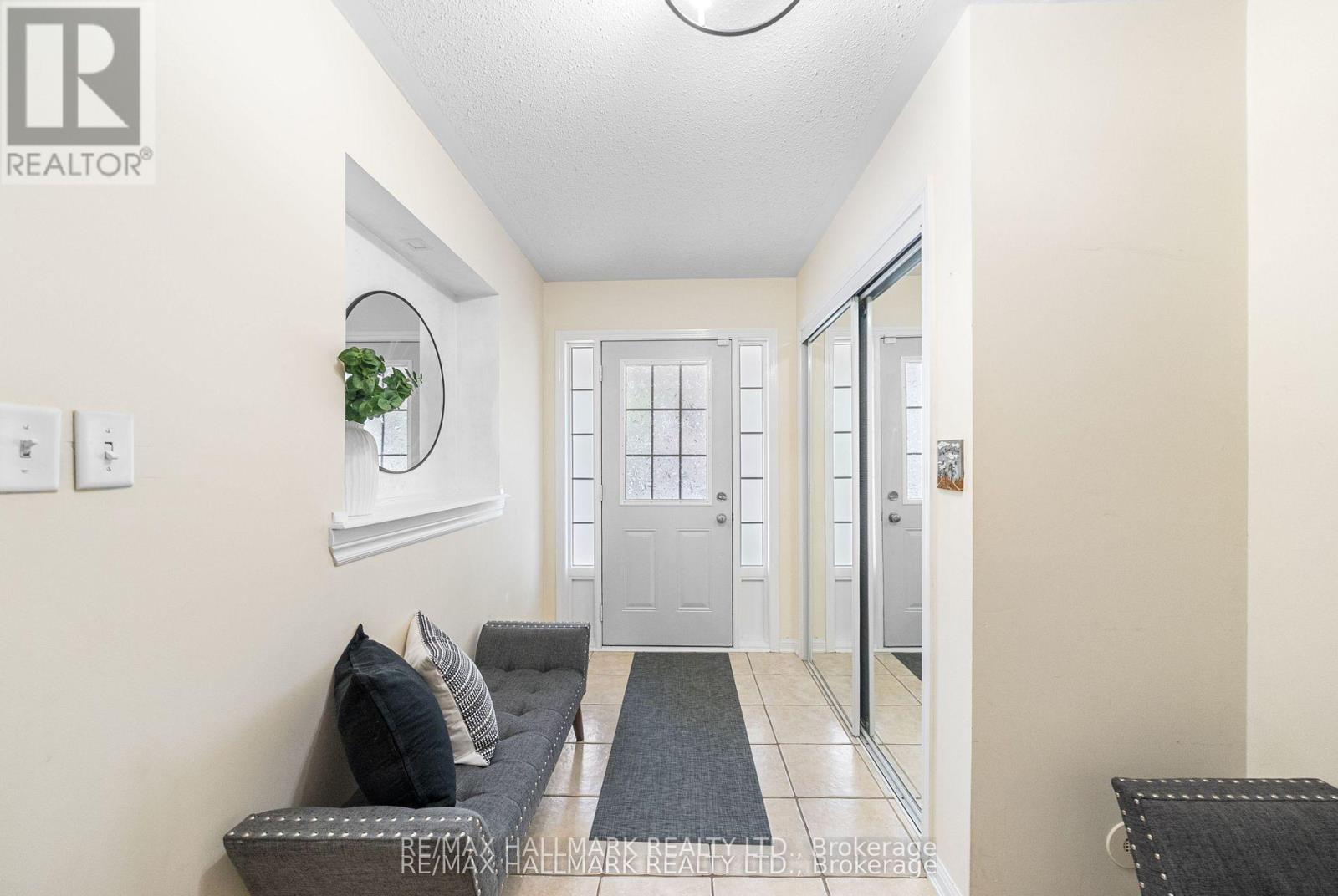 15 Snowgoose Terrace, Toronto, Ontario  M1B 0A9 - Photo 2 - E12798148