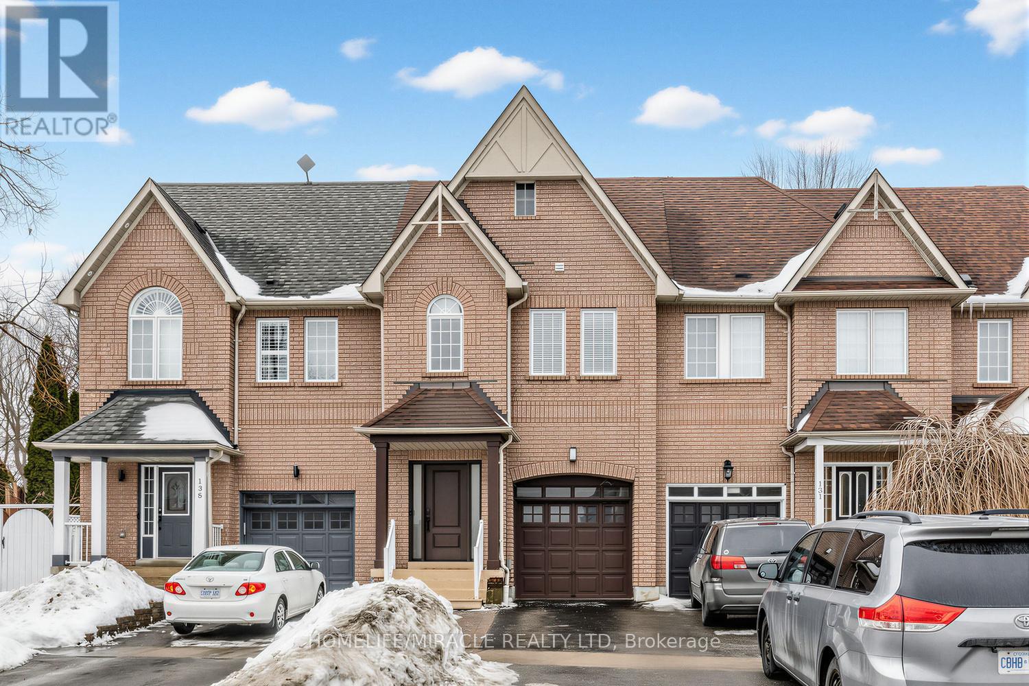 133 Stokely Crescent, Whitby, Ontario  L1N 9S9 - Photo 2 - E12798272