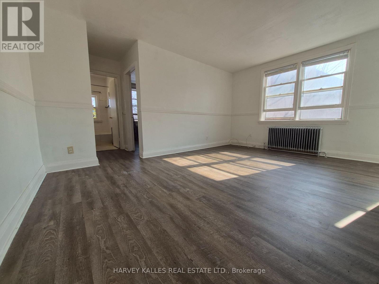 6 - 330 Chisholm Avenue, Toronto, Ontario  M4C 4W6 - Photo 4 - E12798330