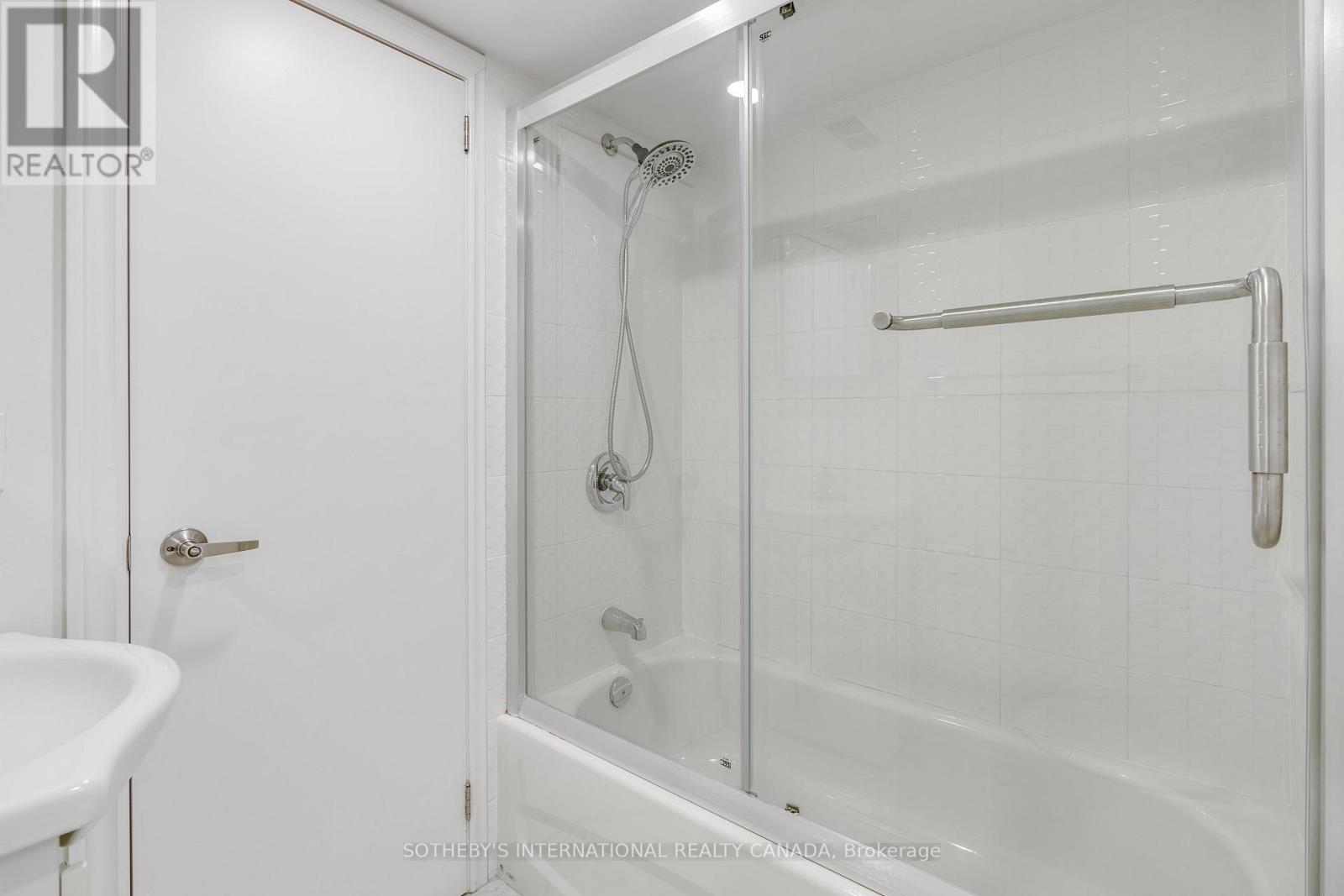 38 Vauxhall Drive, Toronto, Ontario  M1P 1P7 - Photo 32 - E12798388