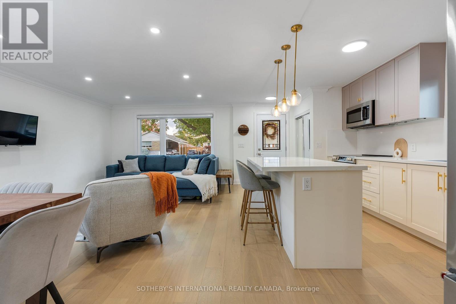 38 Vauxhall Drive, Toronto, Ontario  M1P 1P7 - Photo 9 - E12798388