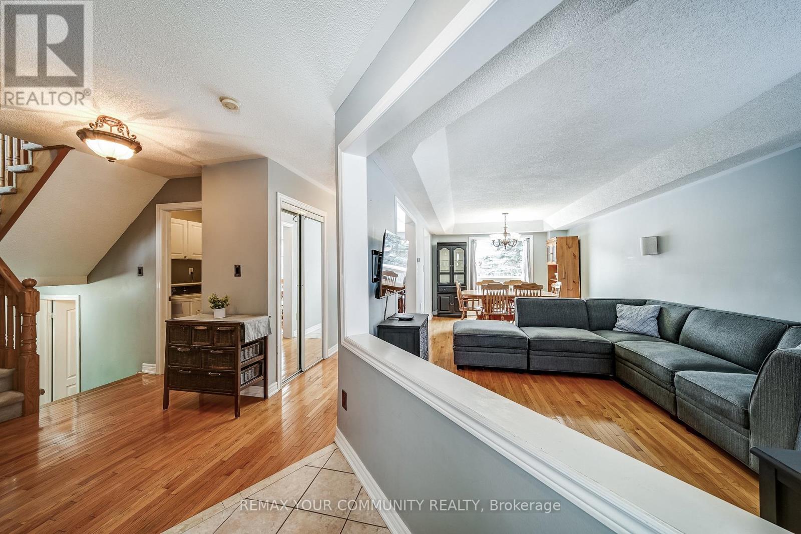 93 Amberview Drive, Georgina, Ontario  L4P 3Y4 - Photo 38 - N12798132