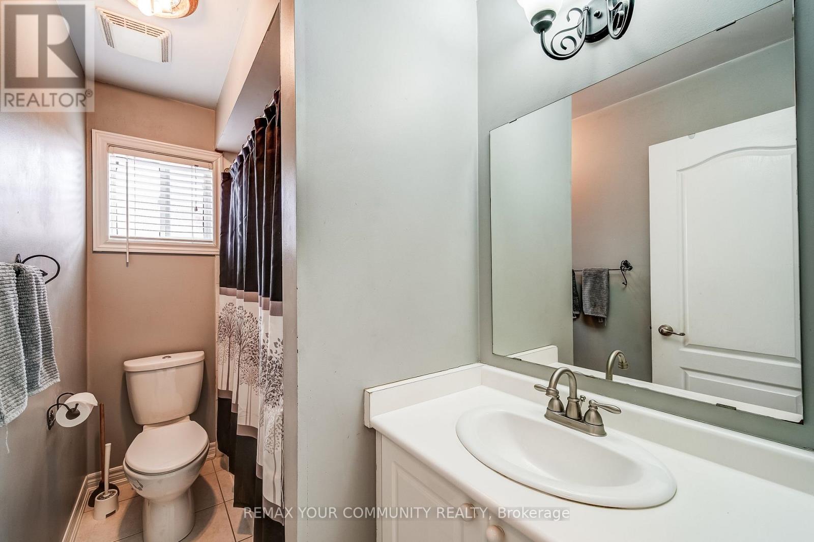 93 Amberview Drive, Georgina, Ontario  L4P 3Y4 - Photo 50 - N12798132