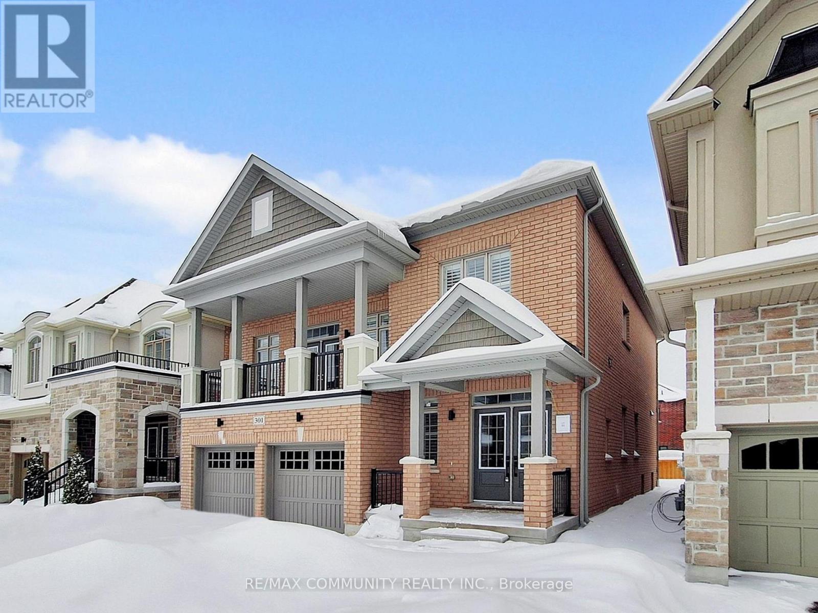 301 Danny Wheeler Boulevard, Georgina, Ontario  L4P 0K1 - Photo 3 - N12798138