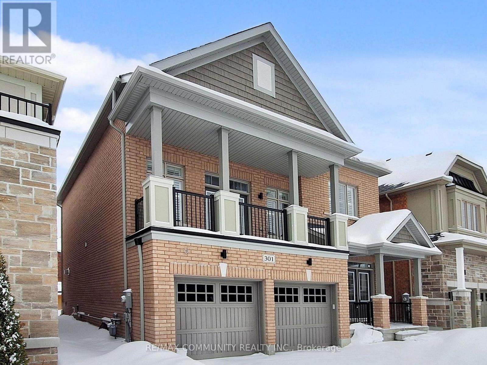 301 Danny Wheeler Boulevard, Georgina, Ontario  L4P 0K1 - Photo 4 - N12798138