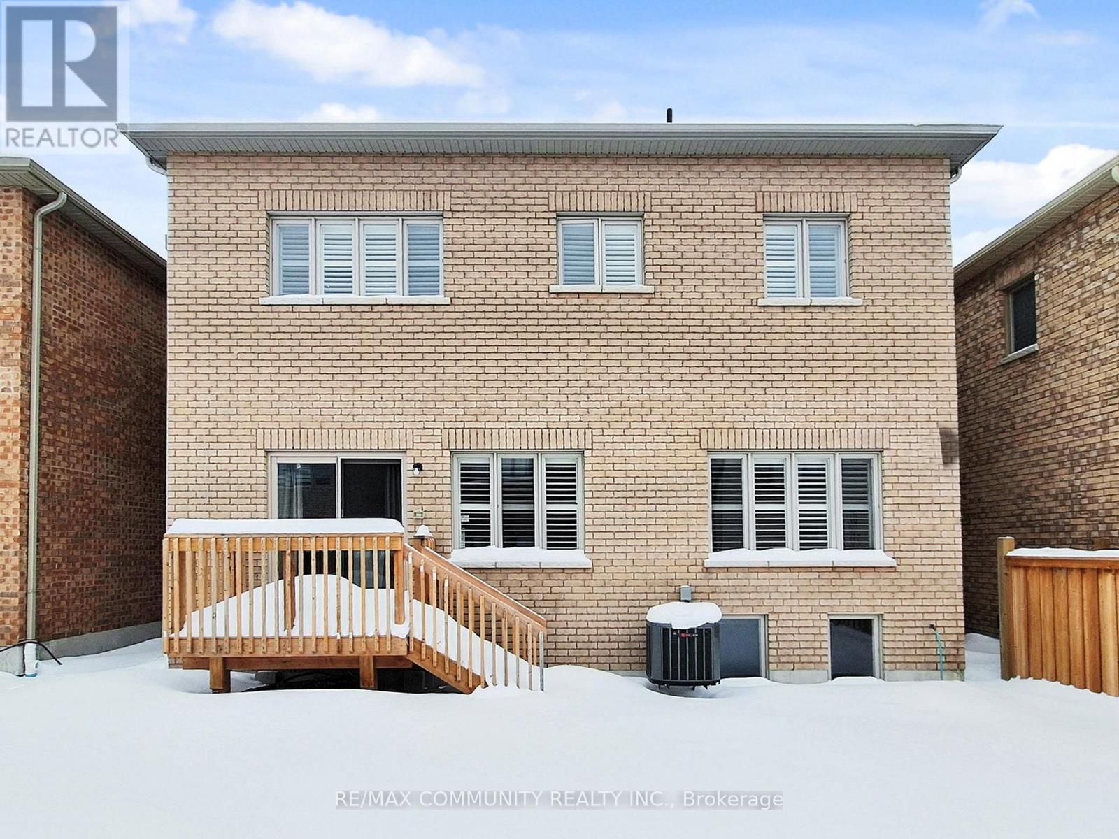 301 Danny Wheeler Boulevard, Georgina, Ontario  L4P 0K1 - Photo 43 - N12798138
