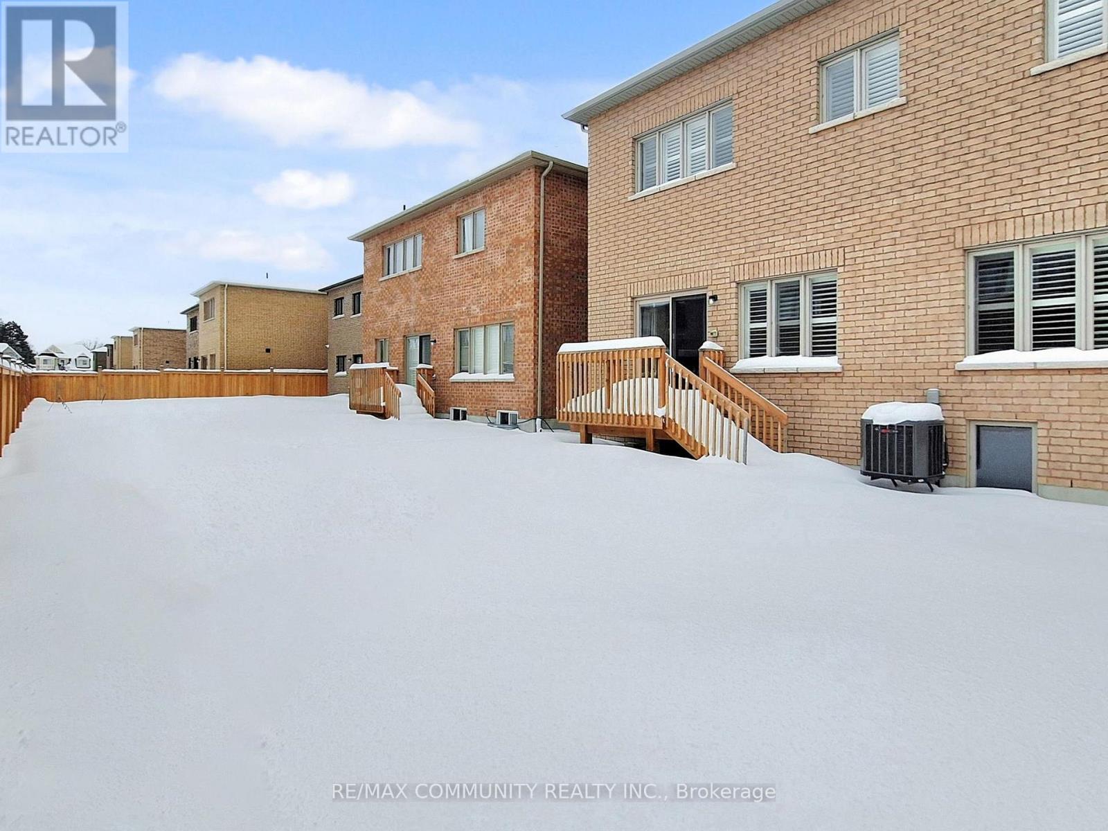 301 Danny Wheeler Boulevard, Georgina, Ontario  L4P 0K1 - Photo 45 - N12798138