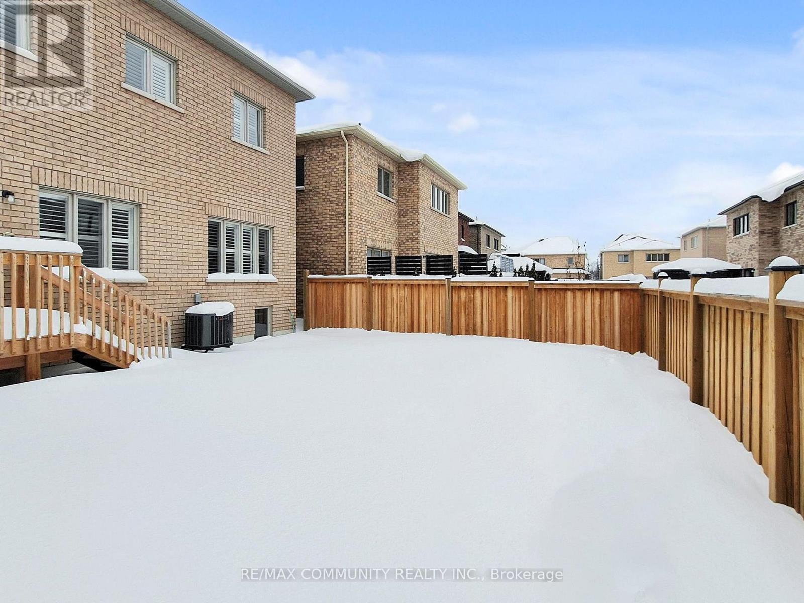 301 Danny Wheeler Boulevard, Georgina, Ontario  L4P 0K1 - Photo 46 - N12798138