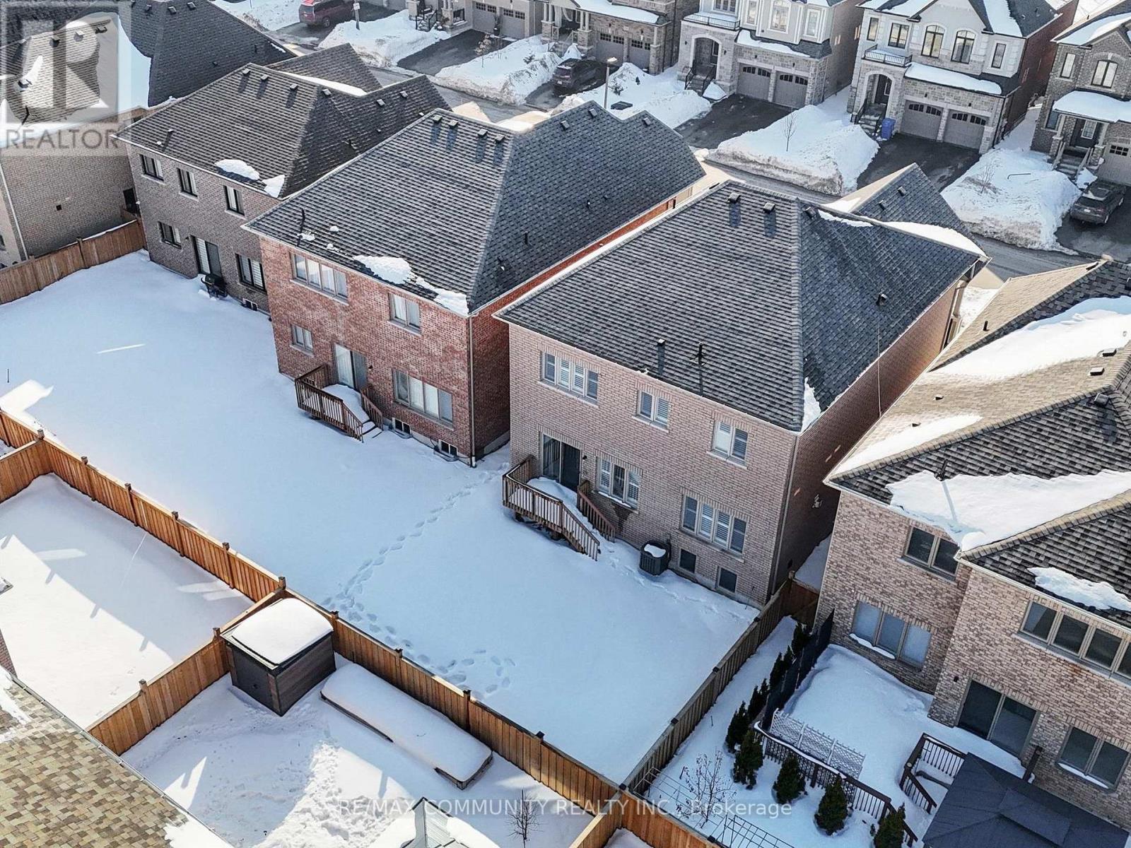 301 Danny Wheeler Boulevard, Georgina, Ontario  L4P 0K1 - Photo 48 - N12798138