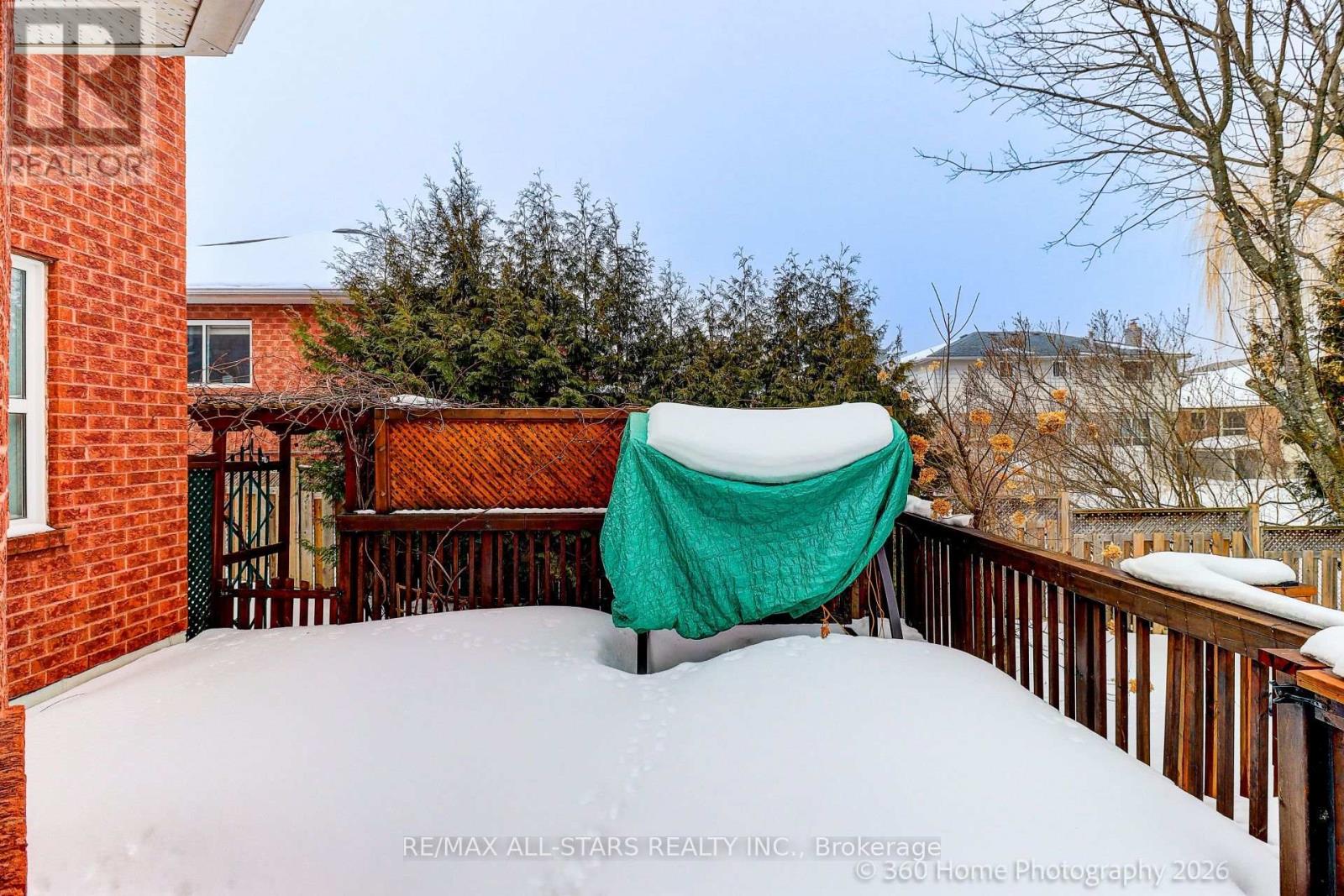 Main Floor - 6 Amberview Drive, Georgina, Ontario  L4P 3X6 - Photo 18 - N12798162