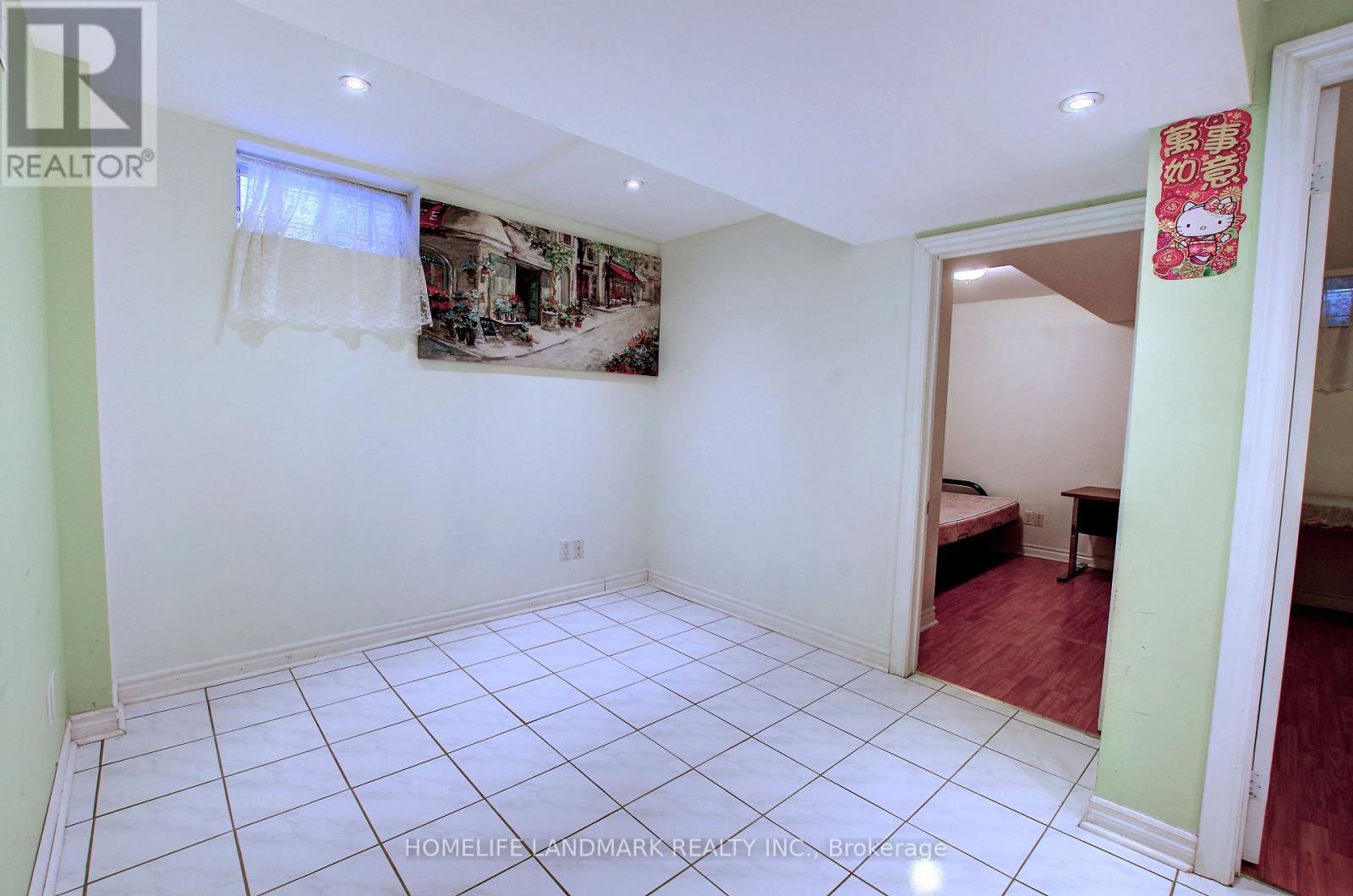 10 Whistler Court, Markham, Ontario  L3R 4T1 - Photo 2 - N12798224