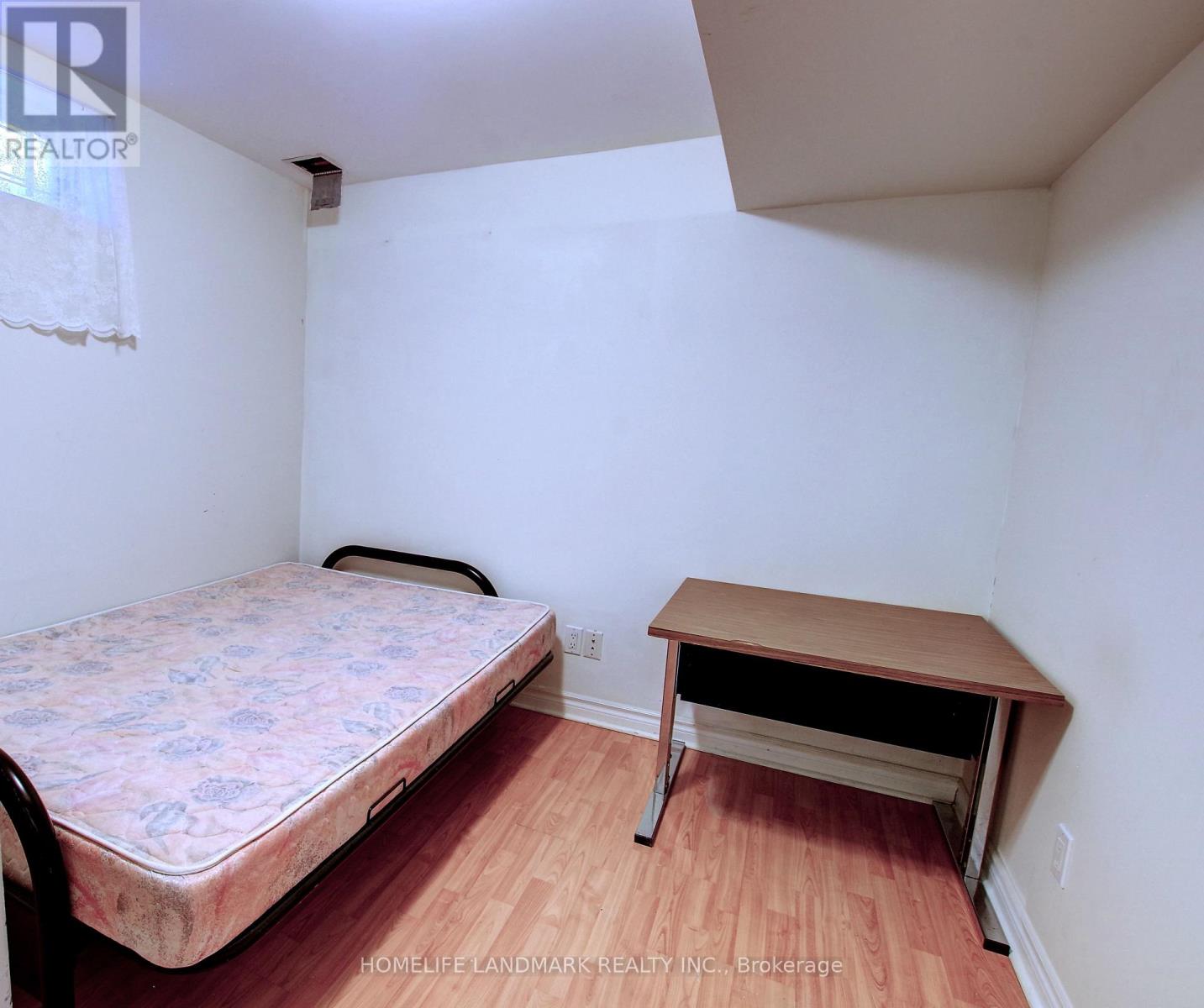 10 Whistler Court, Markham, Ontario  L3R 4T1 - Photo 5 - N12798224