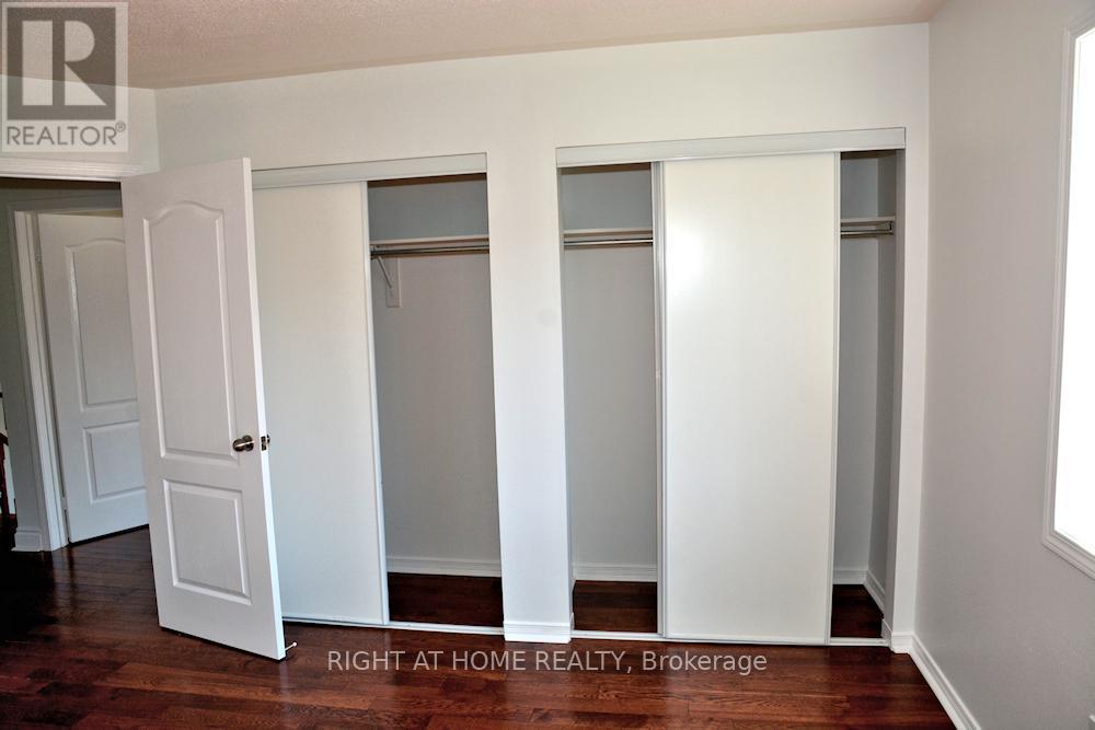 242 Flagstone Way, Newmarket, Ontario  L3X 2Y2 - Photo 18 - N12798234