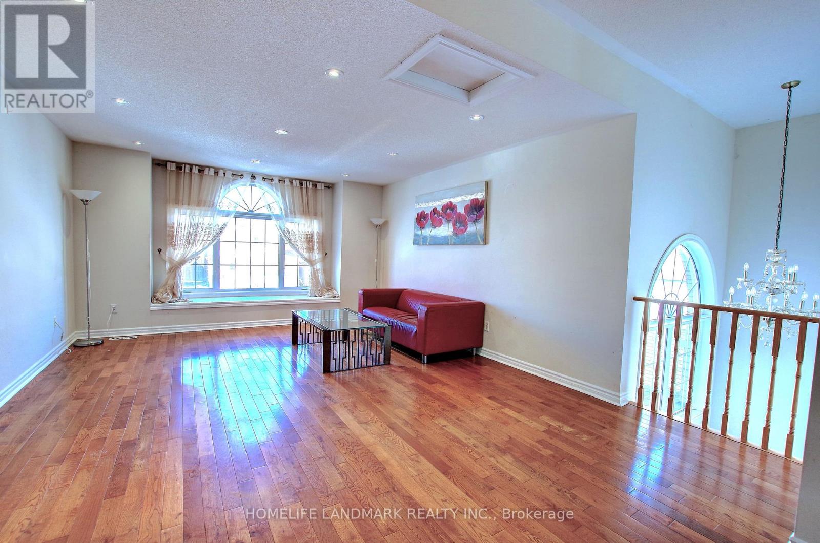 10 Whistler Court, Markham, Ontario  L3R 4T1 - Photo 3 - N12798274