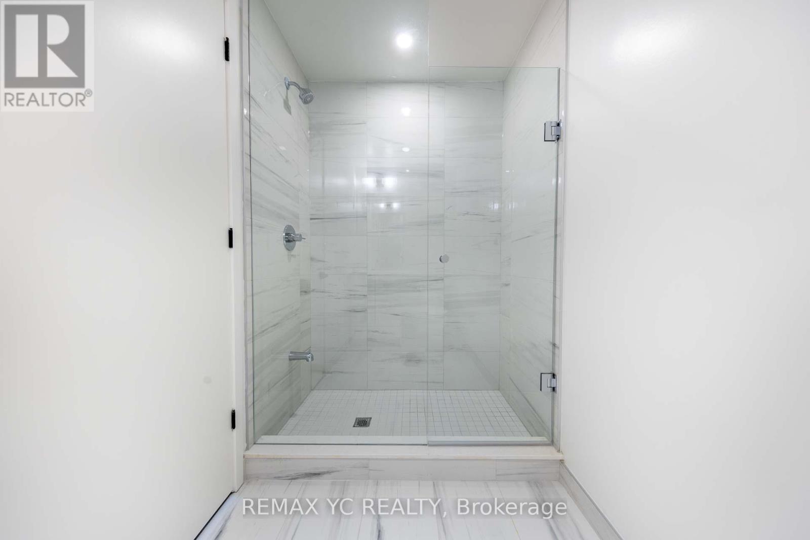 3910 - 28 Interchange Way, Vaughan, Ontario  L4K 5Z7 - Photo 21 - N12798320