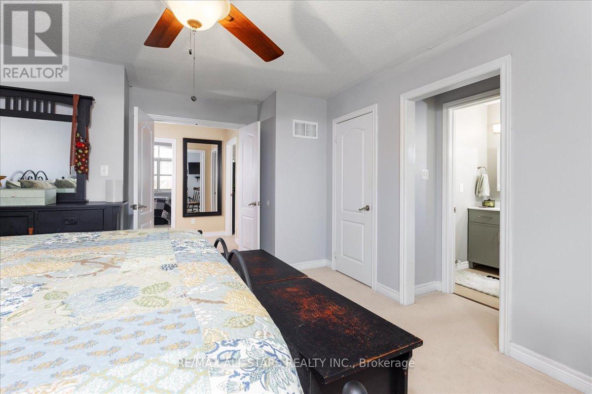 56 Ian Drive, Georgina, Ontario  L4P 4G9 - Photo 23 - N12798366