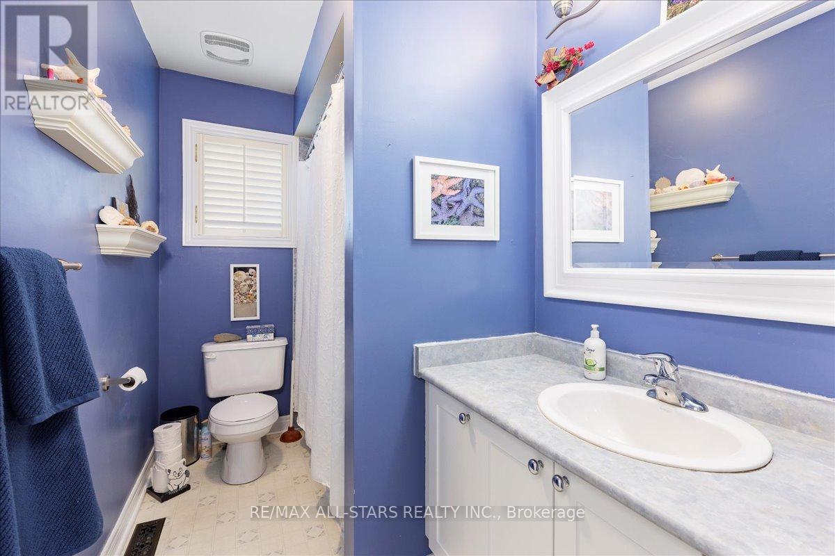 56 Ian Drive, Georgina, Ontario  L4P 4G9 - Photo 27 - N12798366