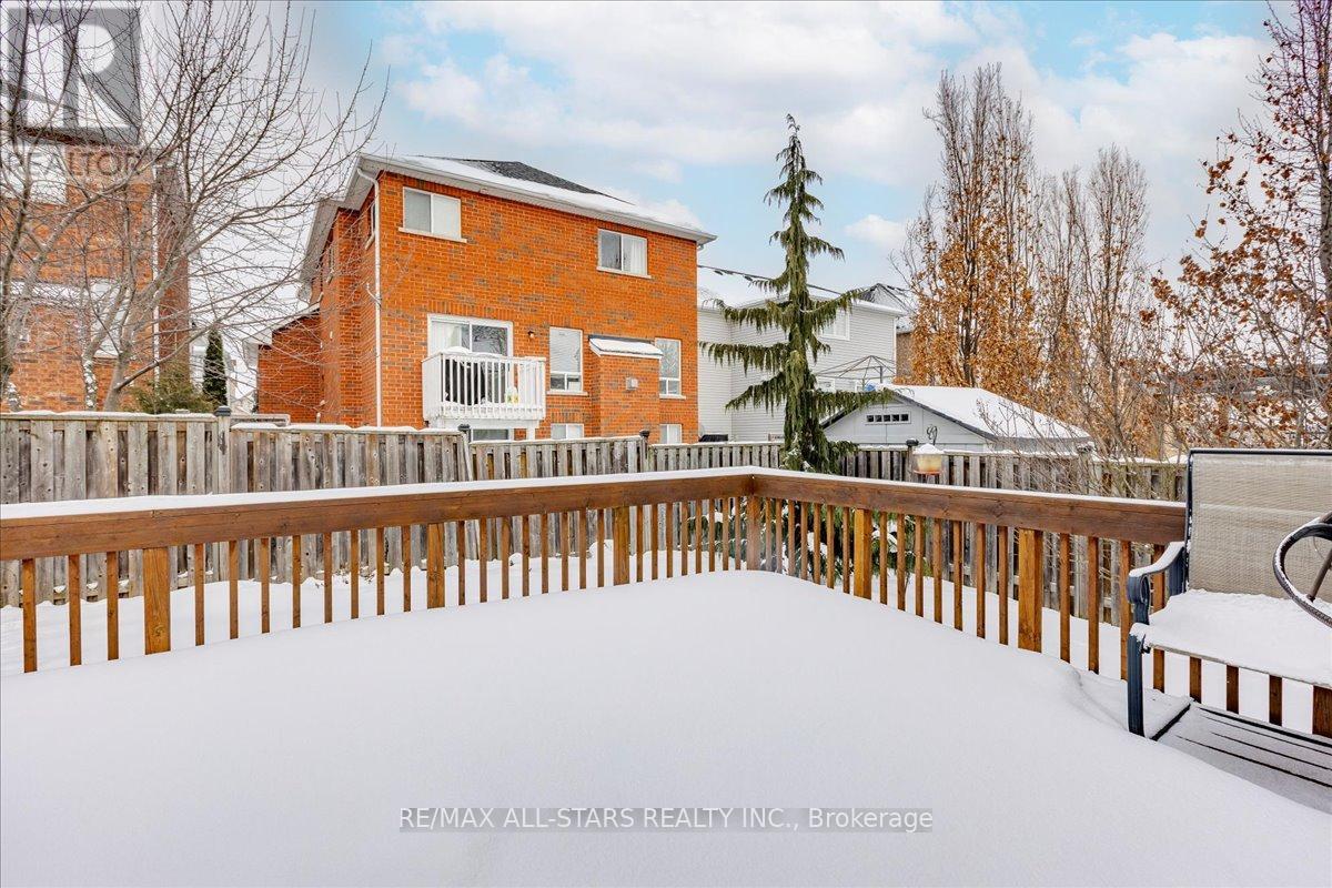 56 Ian Drive, Georgina, Ontario  L4P 4G9 - Photo 35 - N12798366