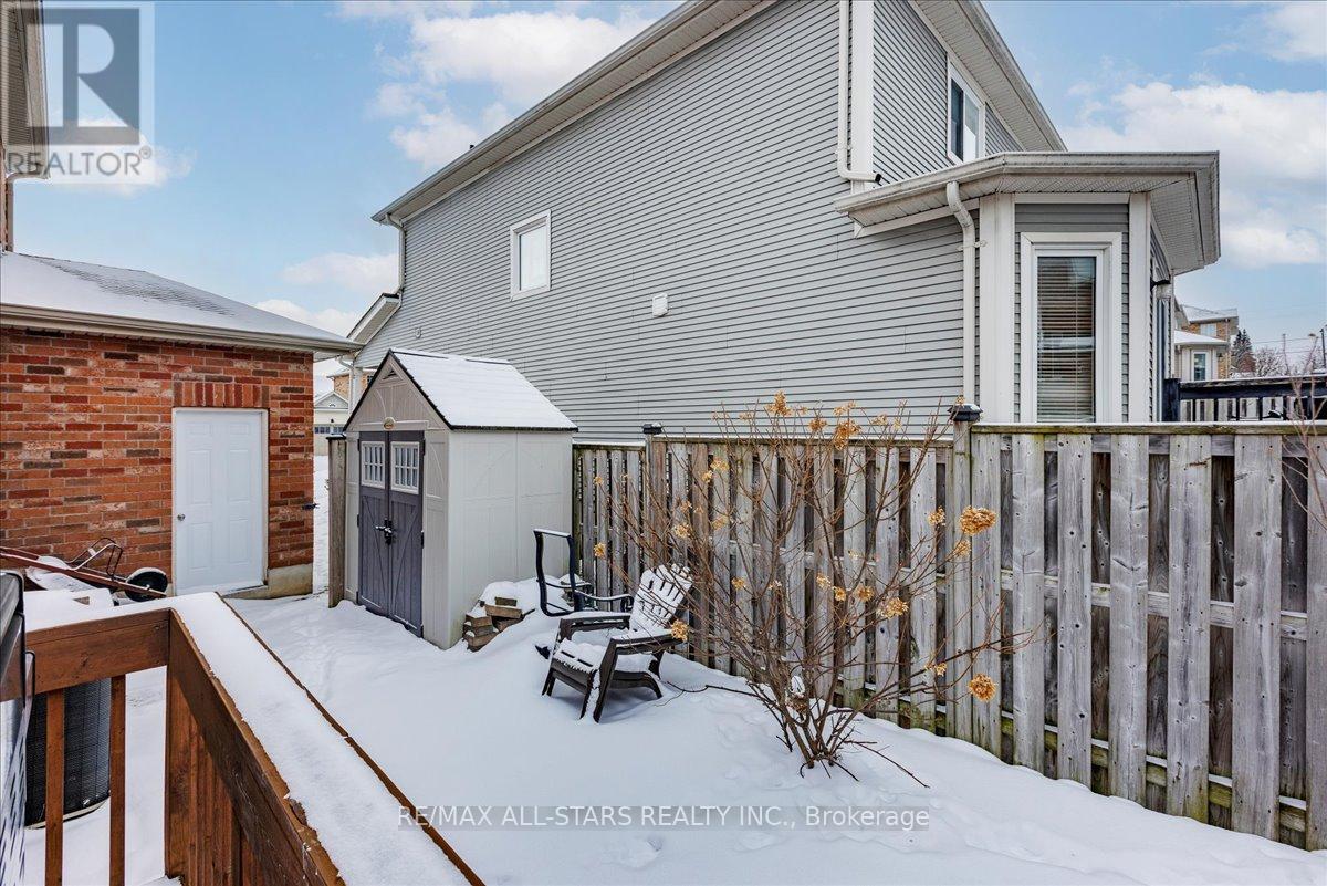 56 Ian Drive, Georgina, Ontario  L4P 4G9 - Photo 37 - N12798366