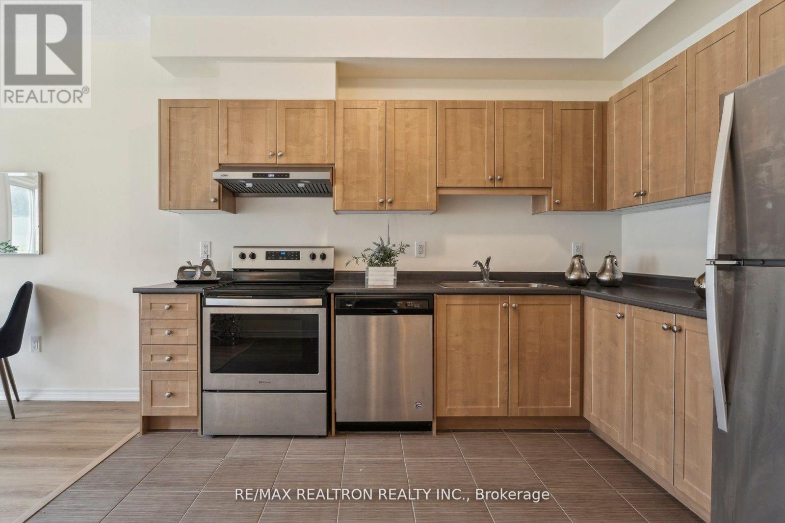 151 Isabella Drive, Orillia, Ontario  L3V 6H2 - Photo 7 - S12798192