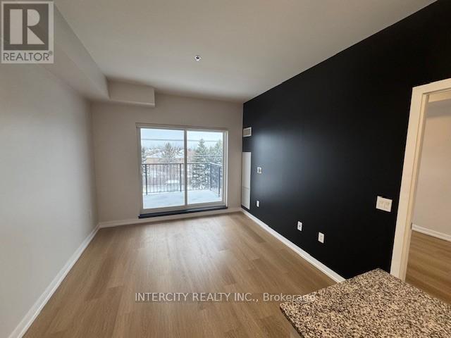 312 - 430 Essa Road, Barrie (Holly), Ontario  L0M 1A0 - Photo 3 - S12798302