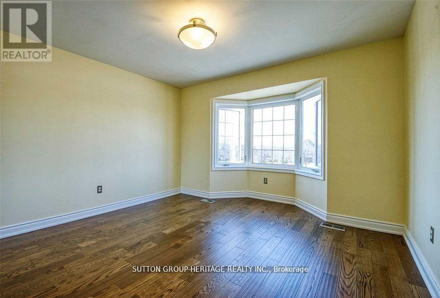 52 Wessex Drive, Whitby, Ontario  L1M 2C3 - Photo 9 - E12798380