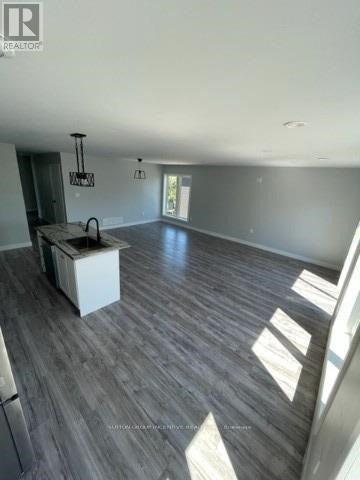 54 Marilyn Avenue S, Wasaga Beach, Ontario  L9Z 2Y1 - Photo 15 - S12032504