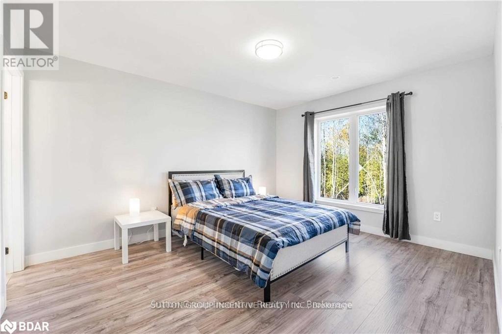 52 Marilyn Avenue S, Wasaga Beach, Ontario  L9Z 2Y1 - Photo 24 - S12032036