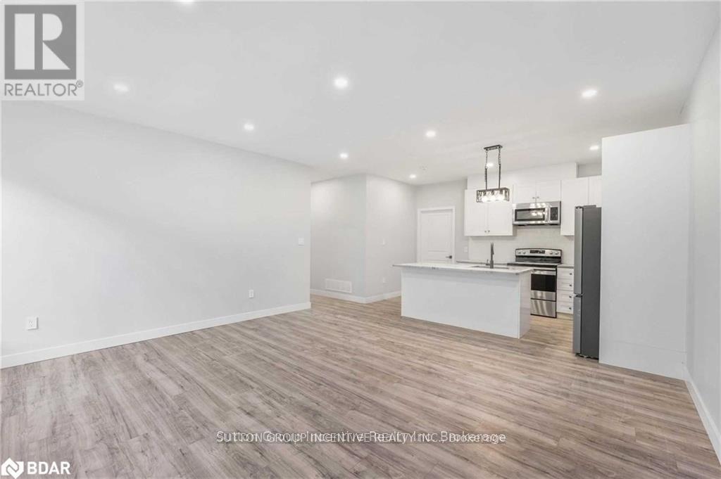 52 Marilyn Avenue S, Wasaga Beach, Ontario  L9Z 2Y1 - Photo 10 - S12032036