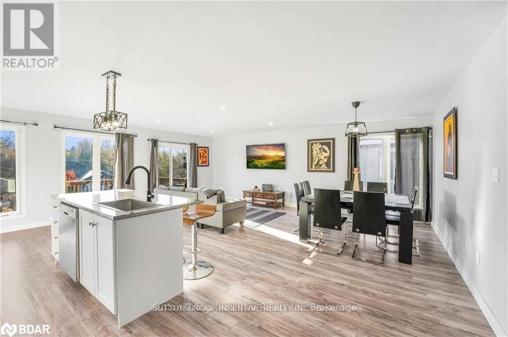 52 Marilyn Avenue S, Wasaga Beach, Ontario  L9Z 2Y1 - Photo 18 - S12032036