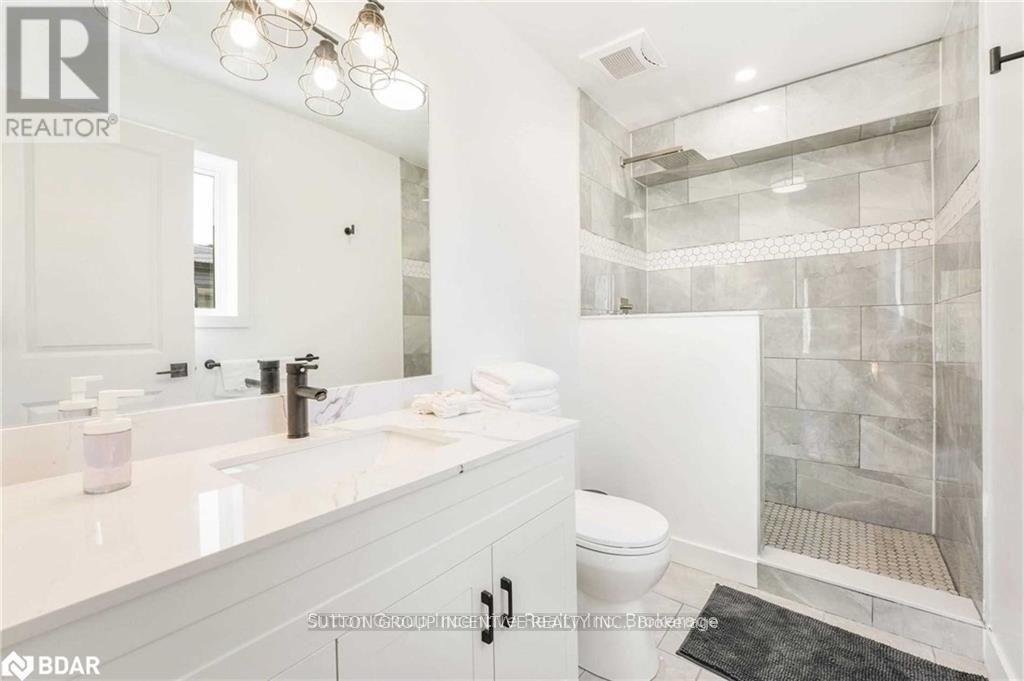 52 Marilyn Avenue S, Wasaga Beach, Ontario  L9Z 2Y1 - Photo 7 - S12032036