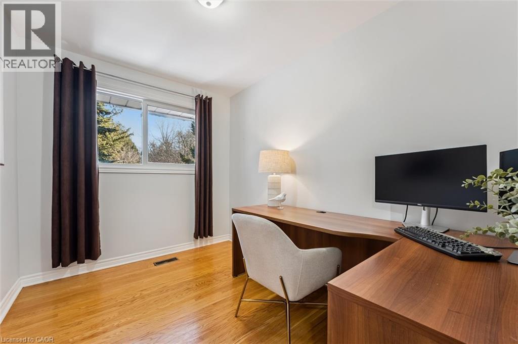 204 Cedarbrae Avenue, Waterloo, Ontario  N2L 4S5 - Photo 19 - 40805661