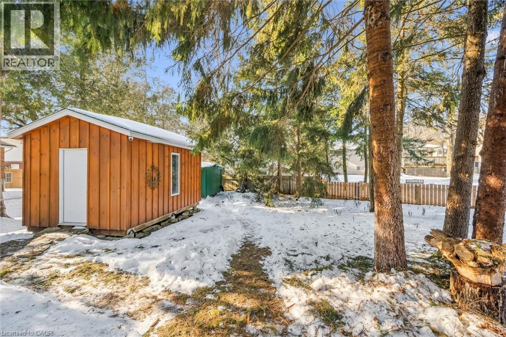 204 Cedarbrae Avenue, Waterloo, Ontario  N2L 4S5 - Photo 36 - 40805661