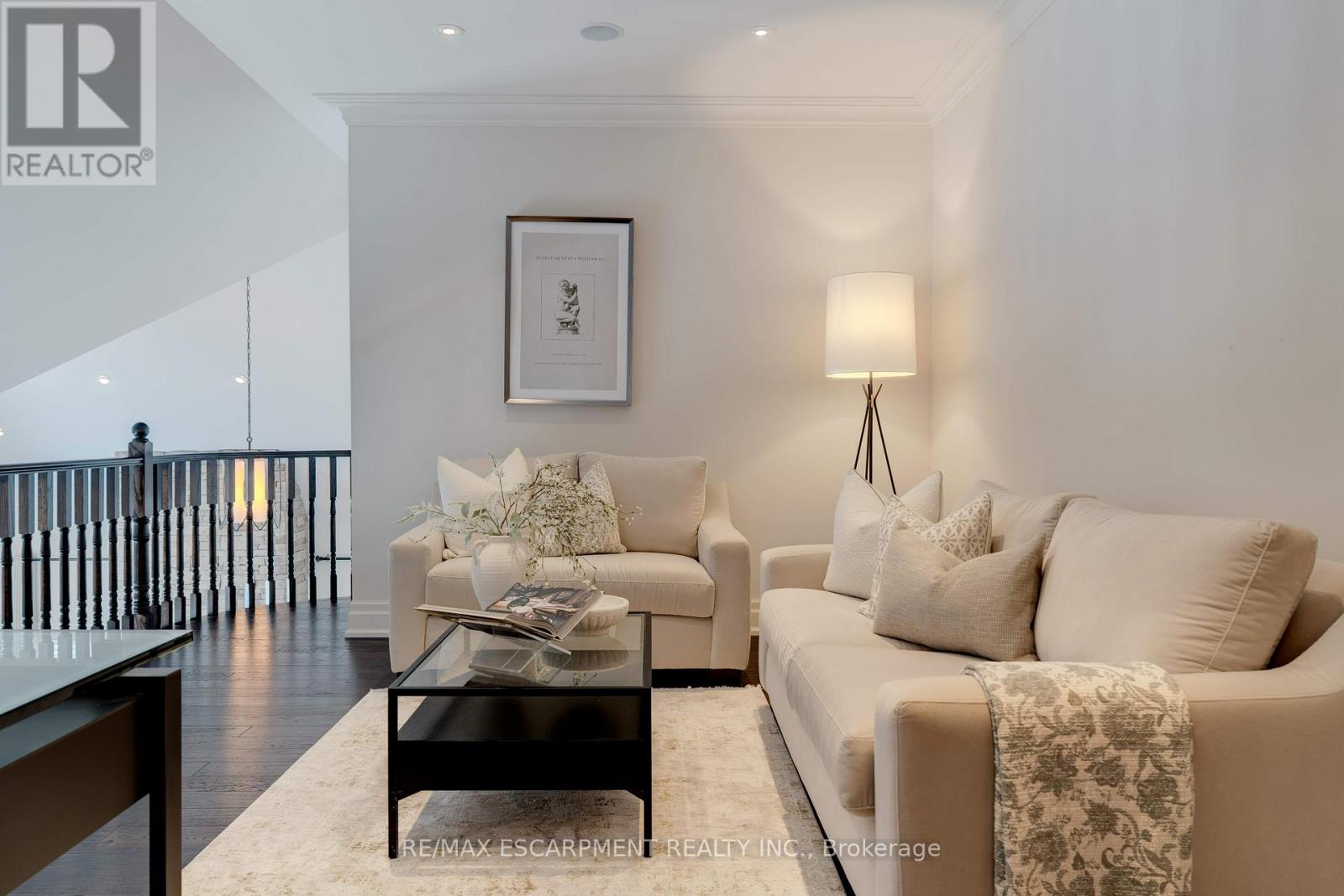 4 Holdroyd Court, Halton Hills, Ontario  L7G 0E8 - Photo 29 - W12798106