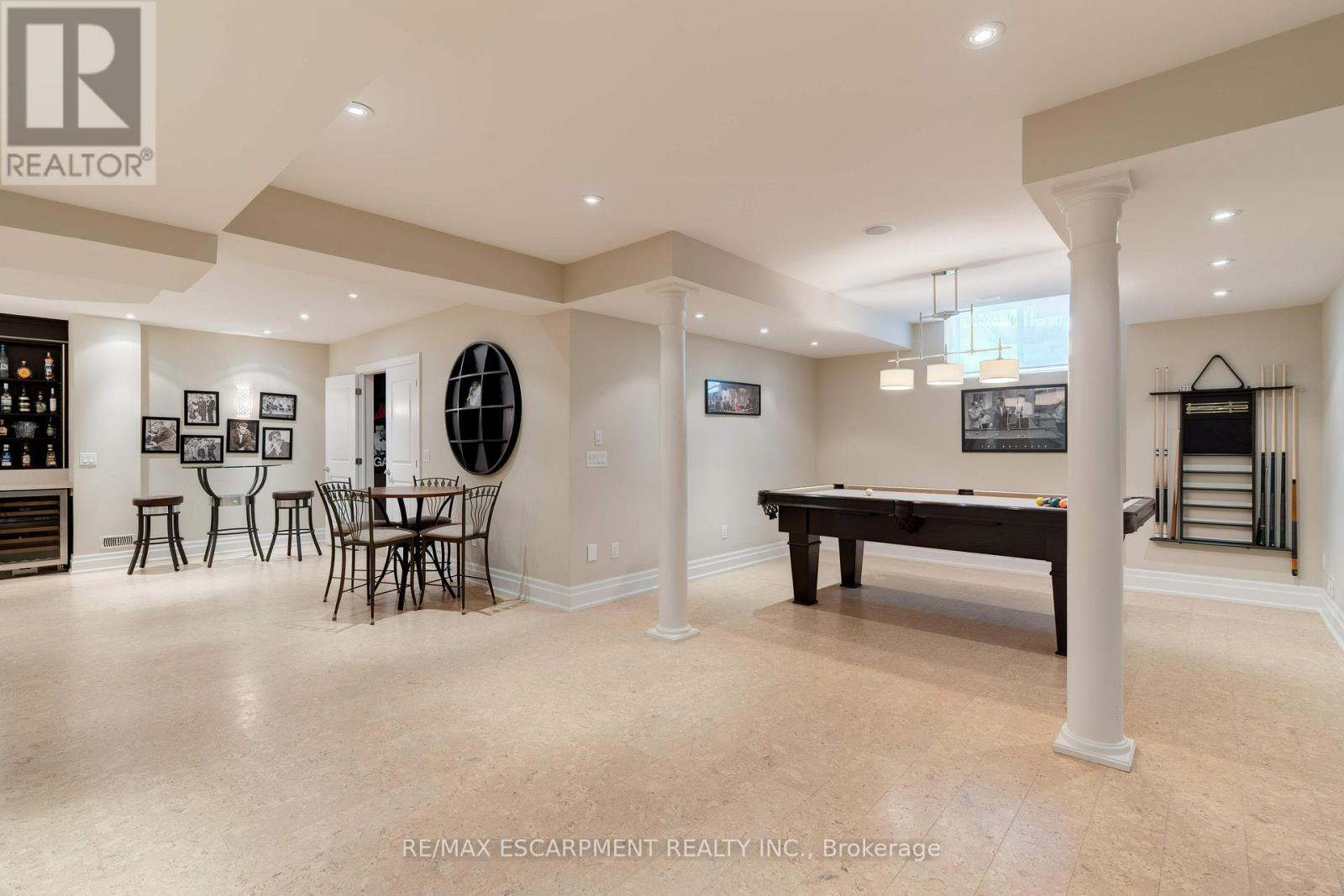 4 Holdroyd Court, Halton Hills, Ontario  L7G 0E8 - Photo 30 - W12798106