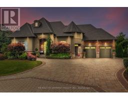 4 HOLDROYD COURT, Halton Hills, Ontario