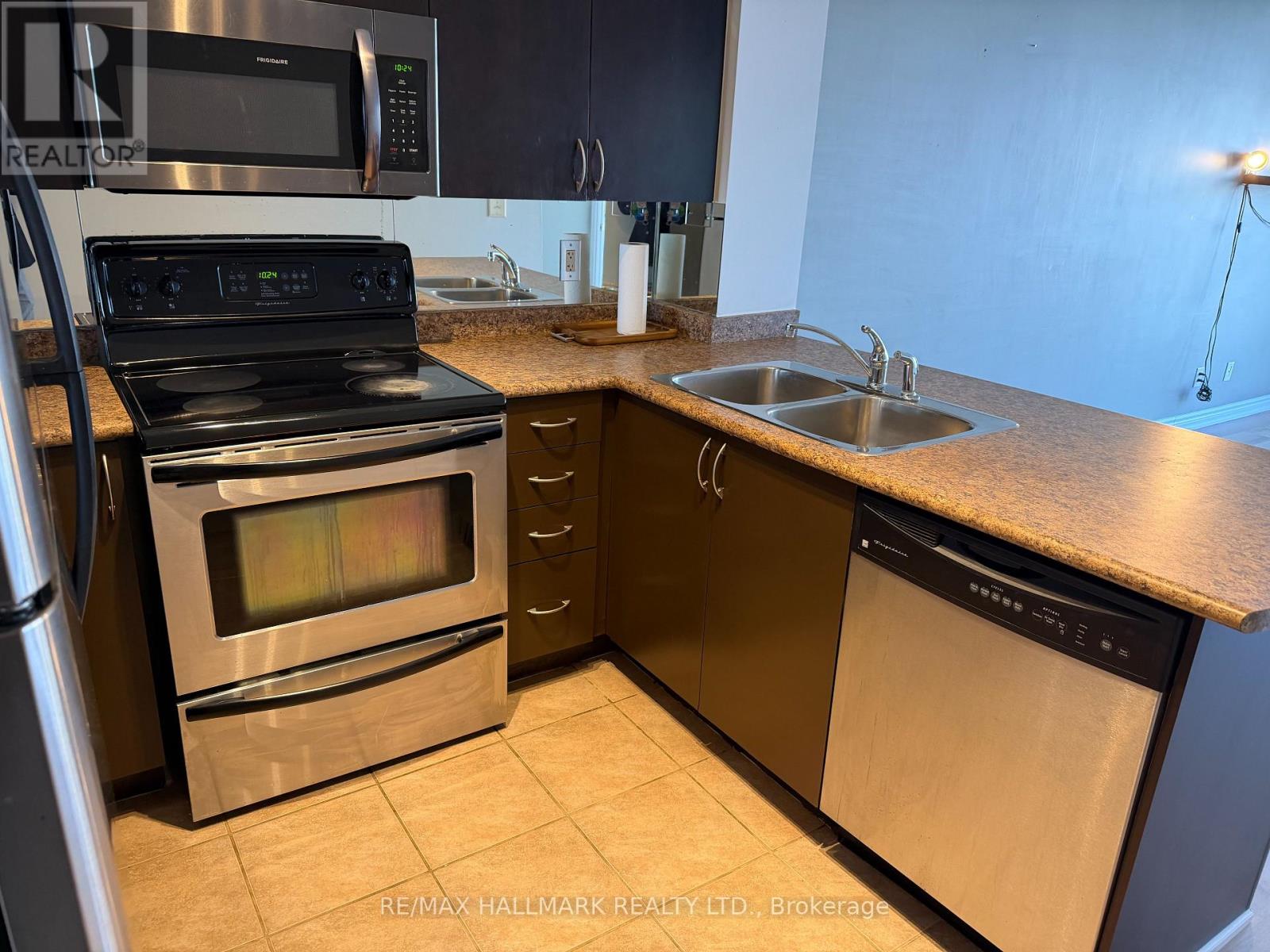 3107 - 388 Prince Of Wales Drive, Mississauga, Ontario  L5B 0A1 - Photo 21 - W12798150