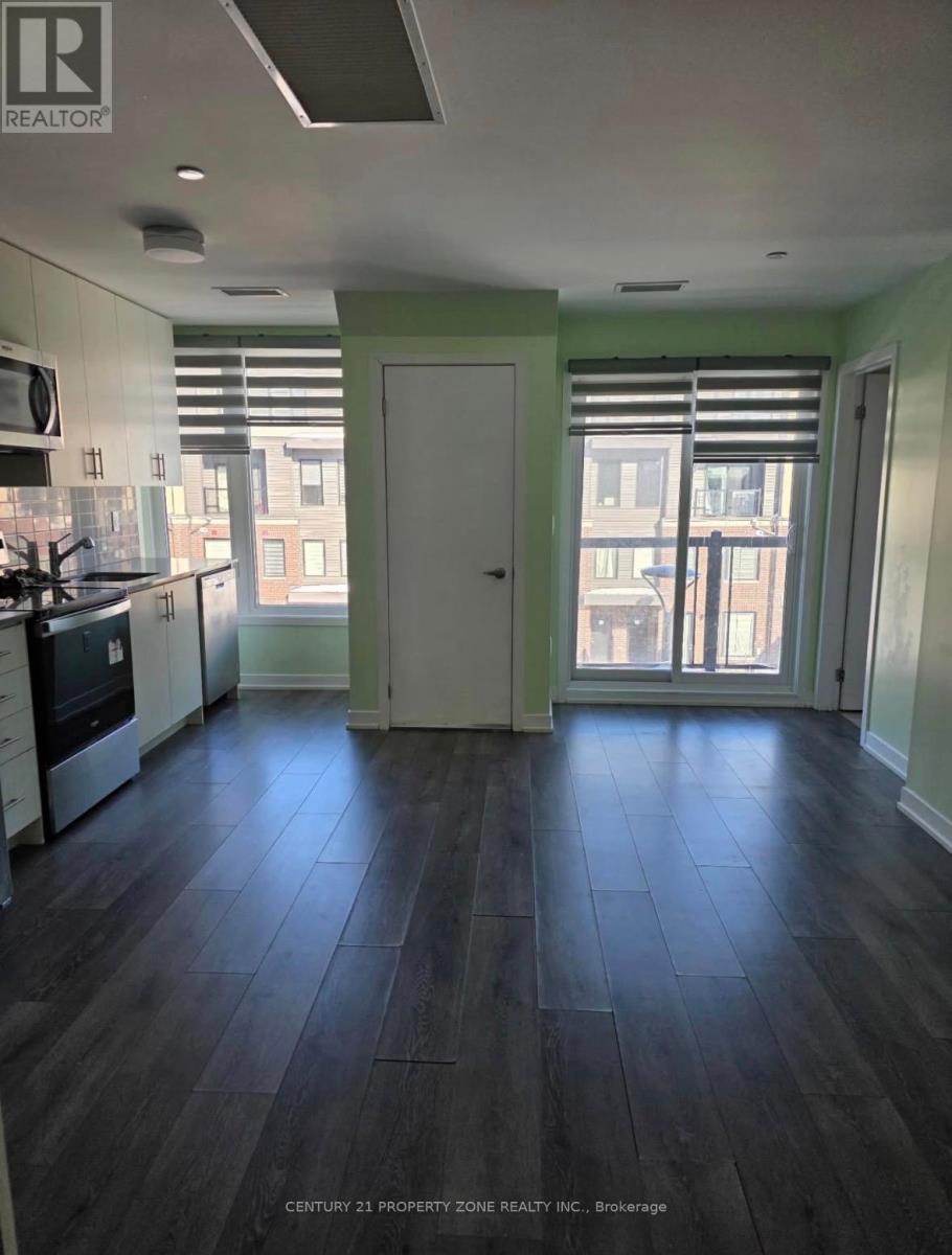 301 - 3401 Ridgeway Drive, Mississauga, Ontario  L5L 5T3 - Photo 5 - W12798182