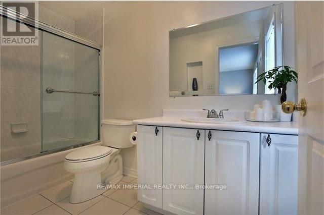 344 Riverstone Drive, Oakville, Ontario  L6H 7M3 - Photo 10 - W12798194