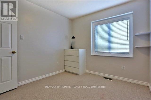 344 Riverstone Drive, Oakville, Ontario  L6H 7M3 - Photo 15 - W12798194