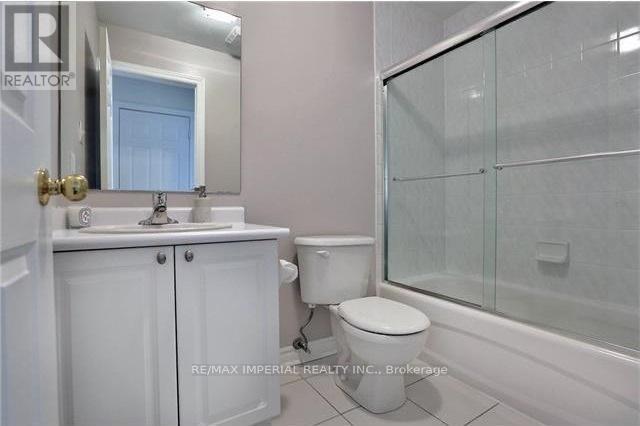 344 Riverstone Drive, Oakville, Ontario  L6H 7M3 - Photo 16 - W12798194