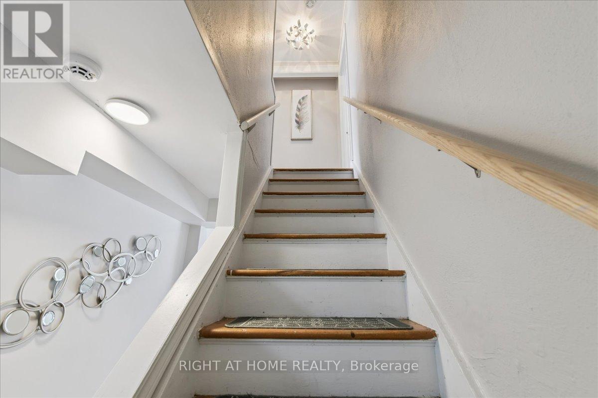 7 Eastern Avenue, Brampton, Ontario  L6W 1X5 - Photo 21 - W12798258