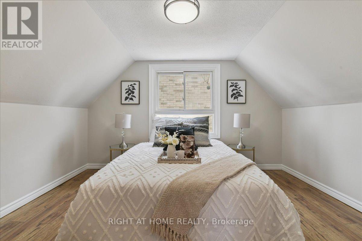 7 Eastern Avenue, Brampton, Ontario  L6W 1X5 - Photo 22 - W12798258